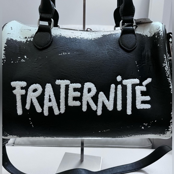 NWT - Desigual Women’s Fraternite Cylinder Bag with a Key Ring - Picture 2 of 15